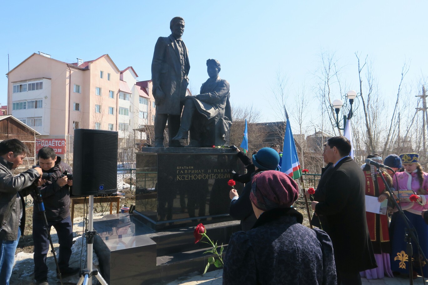 В Покровске в ДЕНЬ РЕСПУБЛИКИ презентовали книгу «Наследие»