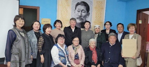 25 и 26 мая сотрудники нашего музея принимают активное участие и представляют выставку на научно-практическом симпозиуме «Алексей Елисеевич Кулаковский — духовный лидер Якутии» в с.Качикатцы